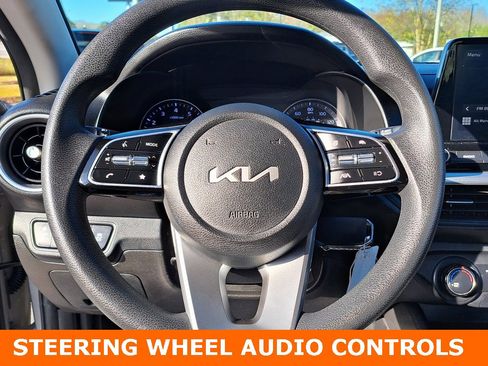 Used 2023 Kia Forte LXS image 10