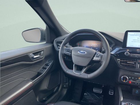 Used 2023 Ford Escape ST-Line image 19