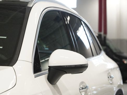 New 2026 Mercedes-Benz GLC 300 4MATIC image 9