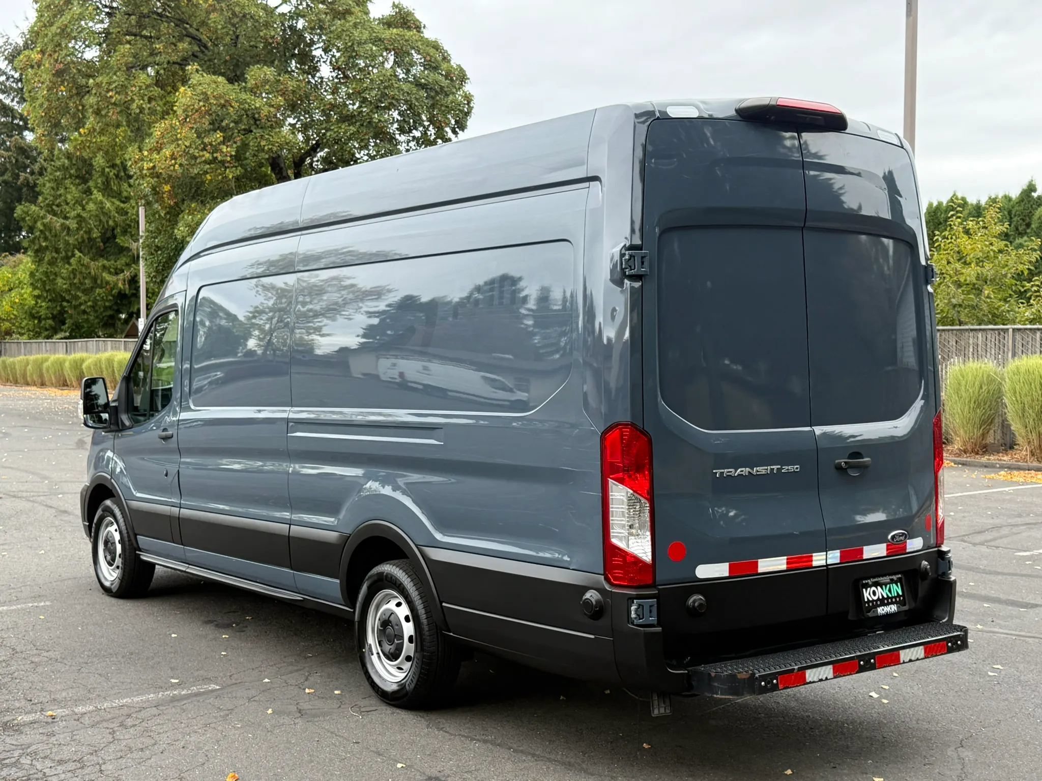 Used 2020 Ford Transit 250 148 High Roof Extended RWD image 4