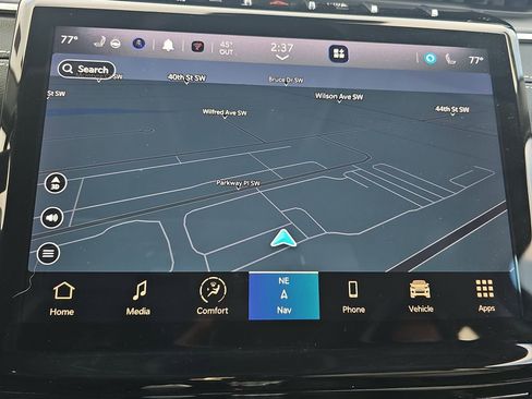 Used 2023 Jeep Grand Cherokee Limited image 23