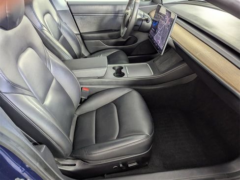 Used 2021 Tesla Model 3 Standard Range Plus image 31