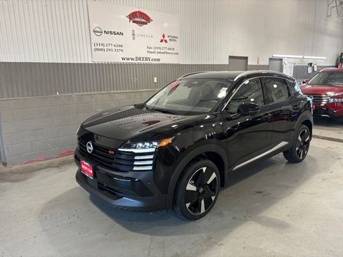 New 2025 Nissan Kicks SR image 9