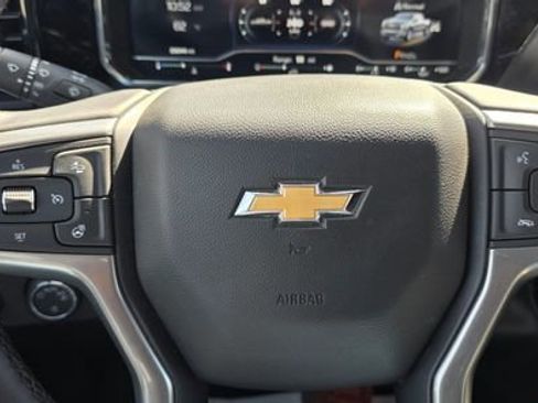 Used 2025 Chevrolet Silverado 1500 LT w/ Work Truck Package AWD/4WD image 18
