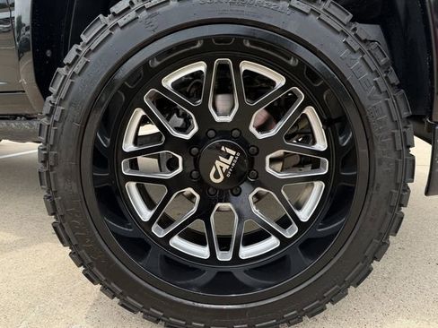 Used 2020 RAM 2500 Limited AWD/4WD image 11