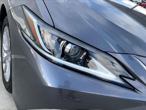 Used 2019 Lexus ES 350 w/ Premium Package image 24