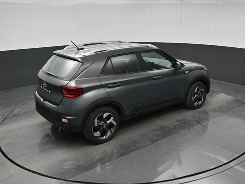 New 2026 Hyundai Venue SEL FWD image 31