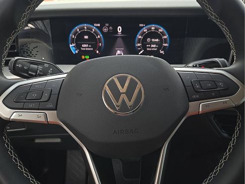 Used 2025 Volkswagen Tiguan S FWD image 19