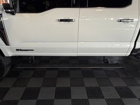 Used 2024 Ford F350 Platinum AWD/4WD image 8