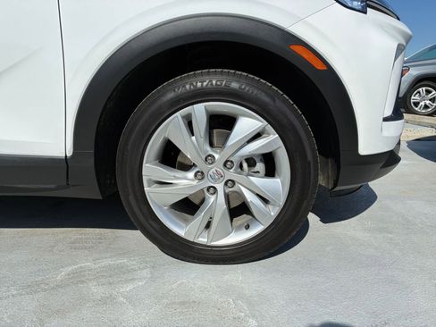 Used 2025 Buick Encore GX Preferred FWD image 29