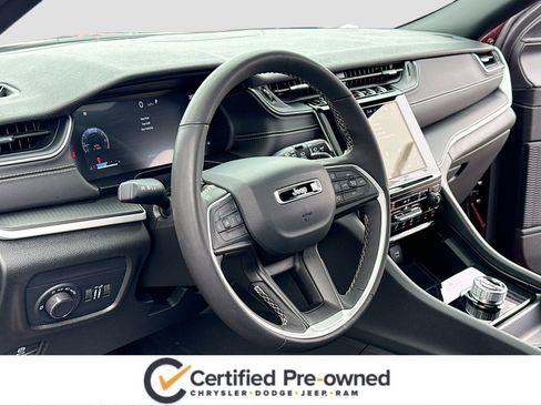 Used 2024 Jeep Grand Cherokee Laredo X w/ Luxury Tech Group I image 4