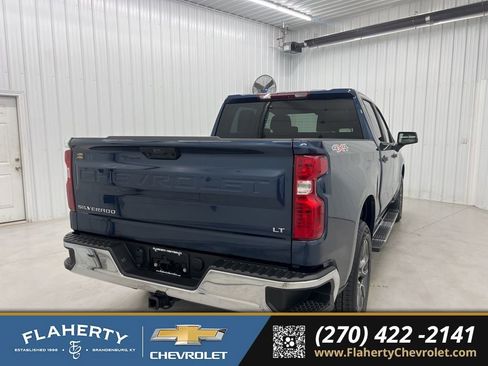 Used 2023 Chevrolet Silverado 1500 LT AWD/4WD image 3