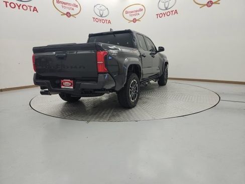 Certified 2025 Toyota Tacoma TRD Sport AWD/4WD image 8