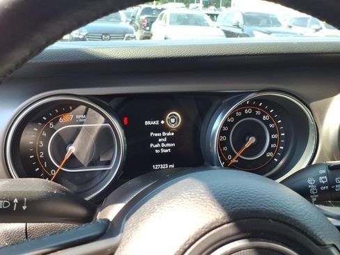 Used 2021 Jeep Wrangler Unlimited Sport AWD/4WD image 14