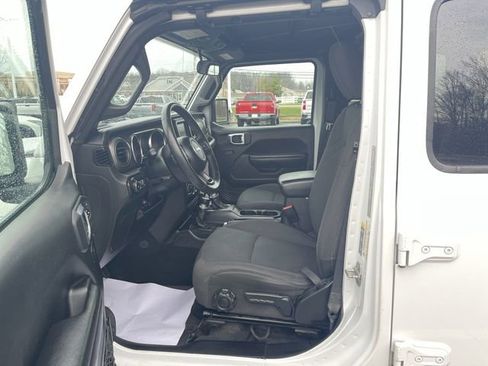 Used 2022 Jeep Wrangler Unlimited Sport AWD/4WD image 19