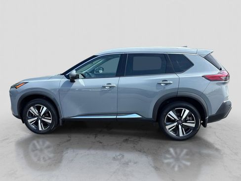 Used 2023 Nissan Rogue SL AWD/4WD image 2