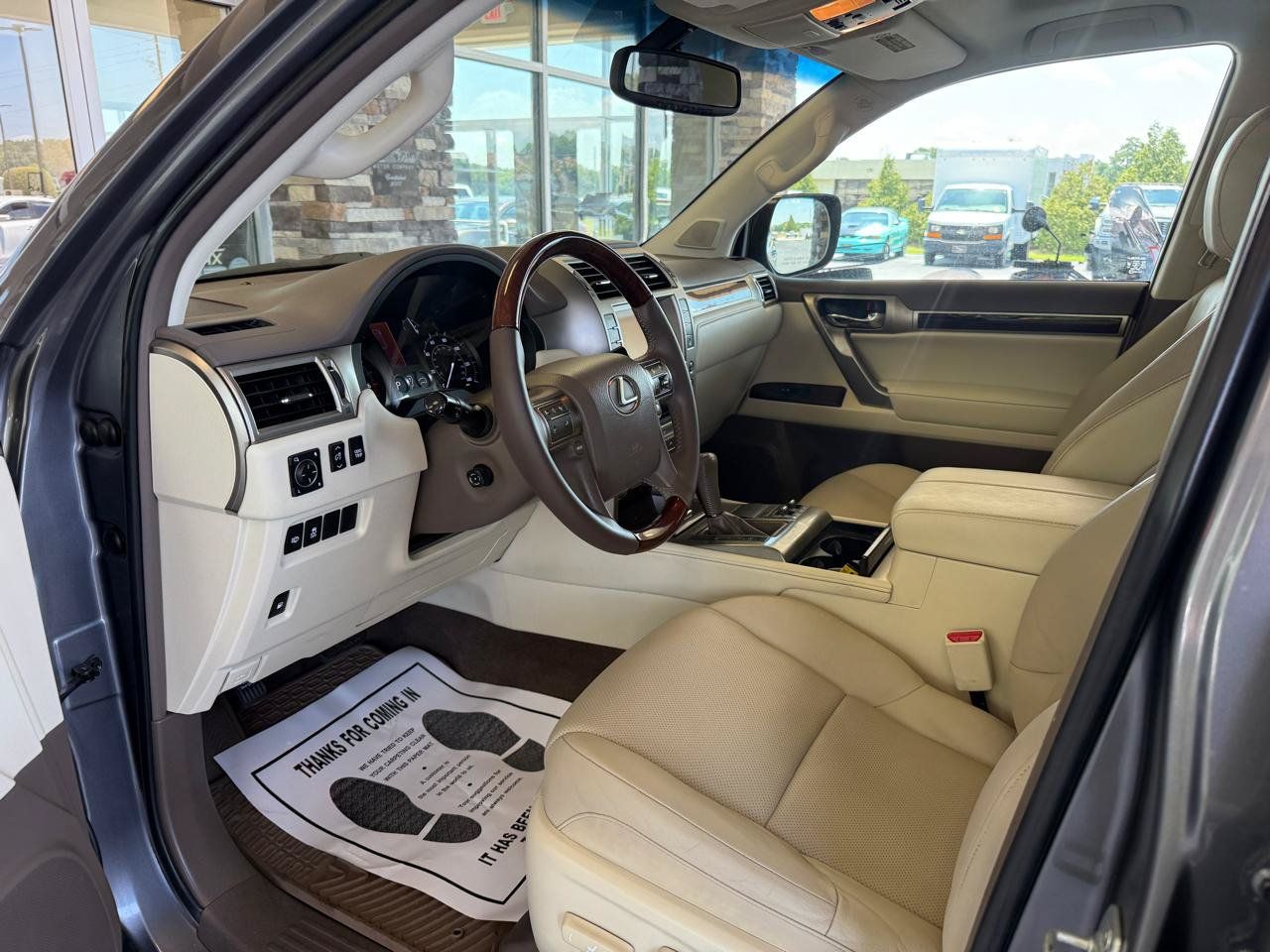 Used 2015 Lexus GX 460 w/ Premium Package AWD/4WD image 15