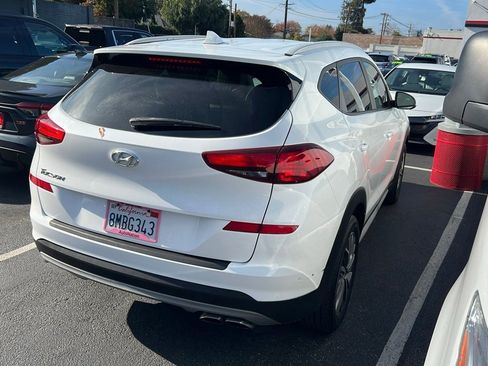 Used 2019 Hyundai Tucson SEL image 2