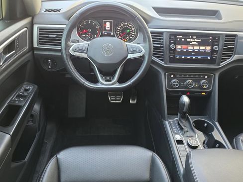 Used 2021 Volkswagen Atlas SE w/ Panoramic Sunroof Package image 13