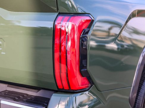 Used 2022 Toyota Tundra Limited image 9