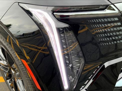 New 2026 Cadillac Escalade IQ Sport 2 w/ LPO, ONYX Package AWD/4WD image 14