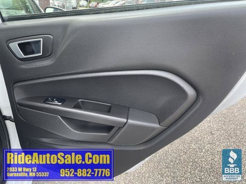 Used 2015 Ford Fiesta SE FWD image 15
