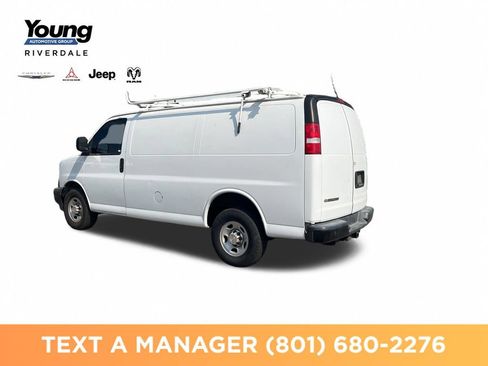 Used 2019 Chevrolet Express 2500 w/ Driver Convenience Package RWD image 3