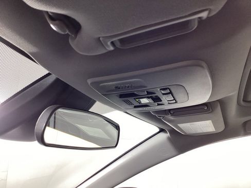 Used 2021 Toyota Camry SE w/ Cold Weather Package image 31