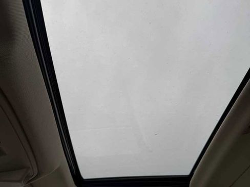 Used 2018 Cadillac Escalade Luxury image 21