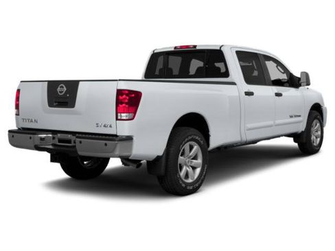 Used 2015 Nissan Titan PRO-4X w/ Pro-4x Luxury Package AWD/4WD image 5