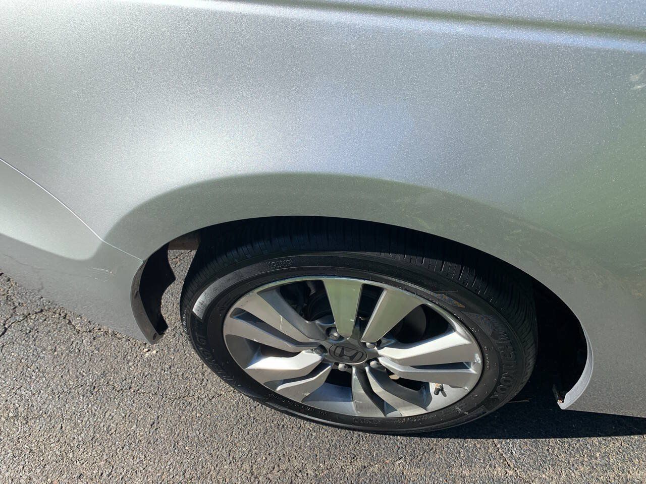 Used 2012 Honda Accord EX-L image 12