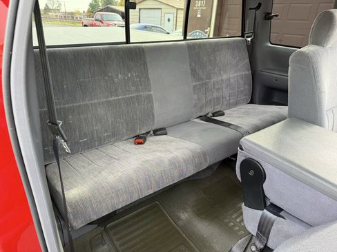 Used 1997 Dodge Ram 1500 Truck 2WD Club Cab image 98