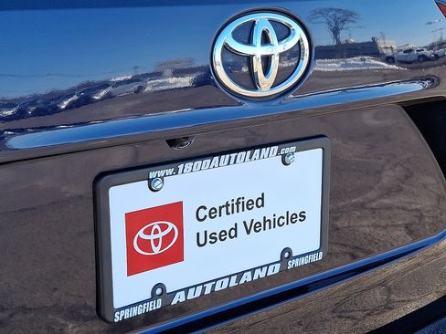 Certified 2022 Toyota Highlander XLE image 30