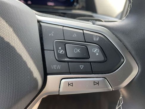 Used 2024 Volkswagen Atlas Cross Sport SE FWD image 24