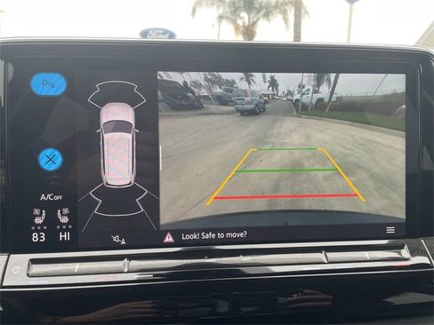 Used 2024 Volkswagen Atlas SE image 14