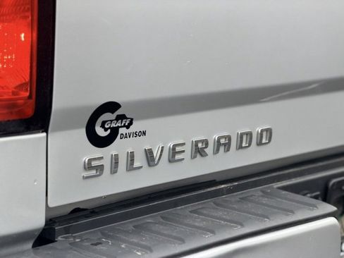 Used 2018 Chevrolet Silverado 1500 LT w/ All Star Edition image 27