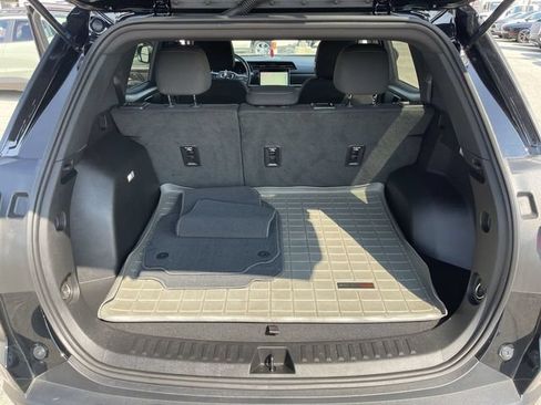 Used 2025 GMC Terrain Elevation w/ Black Edition AWD/4WD image 23