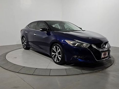 Used 2017 Nissan Maxima Platinum image 8