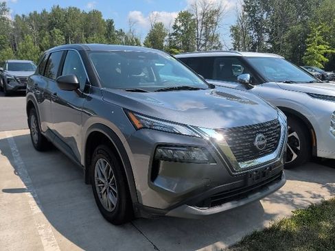 Certified 2023 Nissan Rogue S AWD/4WD image 3