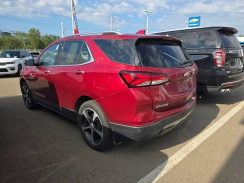 Used 2023 Chevrolet Equinox Premier AWD/4WD image 9