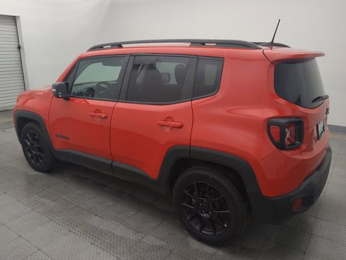 Used 2020 Jeep Renegade Altitude FWD image 3