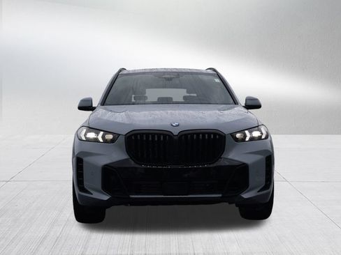 New 2026 BMW X5 xDrive40i w/ M Sport Package AWD/4WD image 10