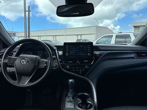 Used 2023 Toyota Camry SE FWD image 13