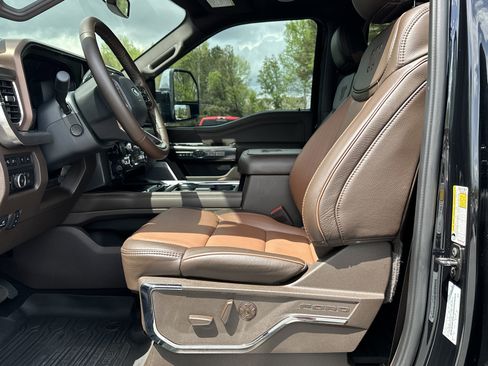 Used 2024 Ford F250 King Ranch w/ Tremor Off-Road Package AWD/4WD image 9