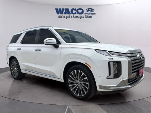 Used 2023 Hyundai Palisade Calligraphy image 11