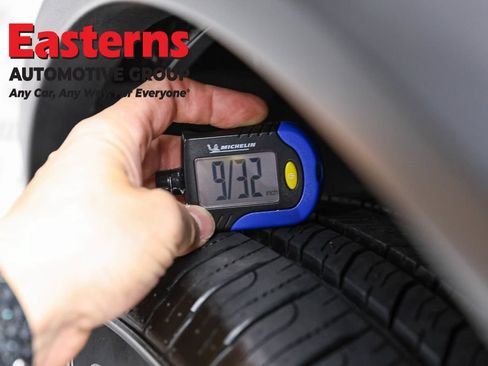 Used 2023 Nissan Rogue SV w/ SV Premium B Package AWD/4WD image 29