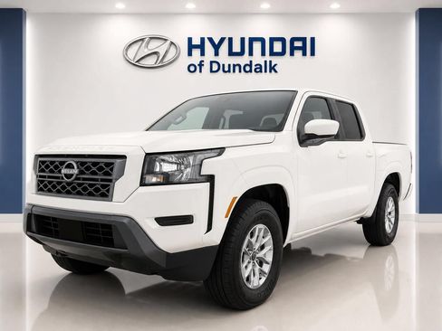 Used 2024 Nissan Frontier SV w/ Technology Package RWD image 3