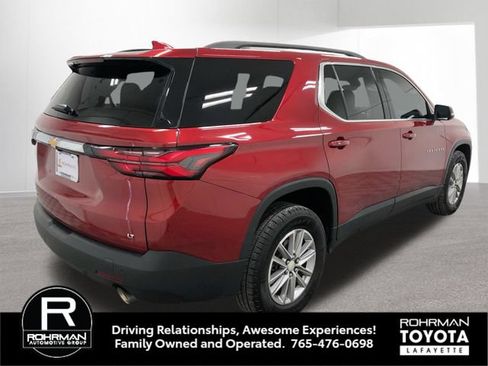 Used 2022 Chevrolet Traverse LT FWD image 6