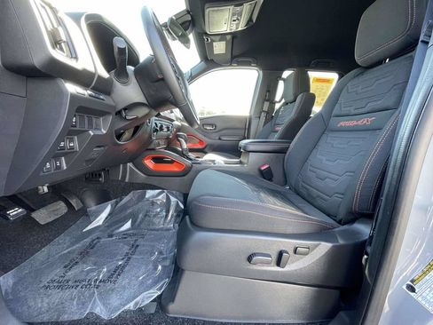 Used 2025 Nissan Frontier PRO-4X AWD/4WD image 20