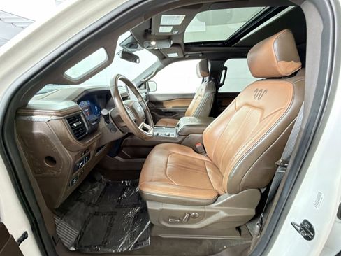 Used 2022 Ford Expedition Max King Ranch image 13